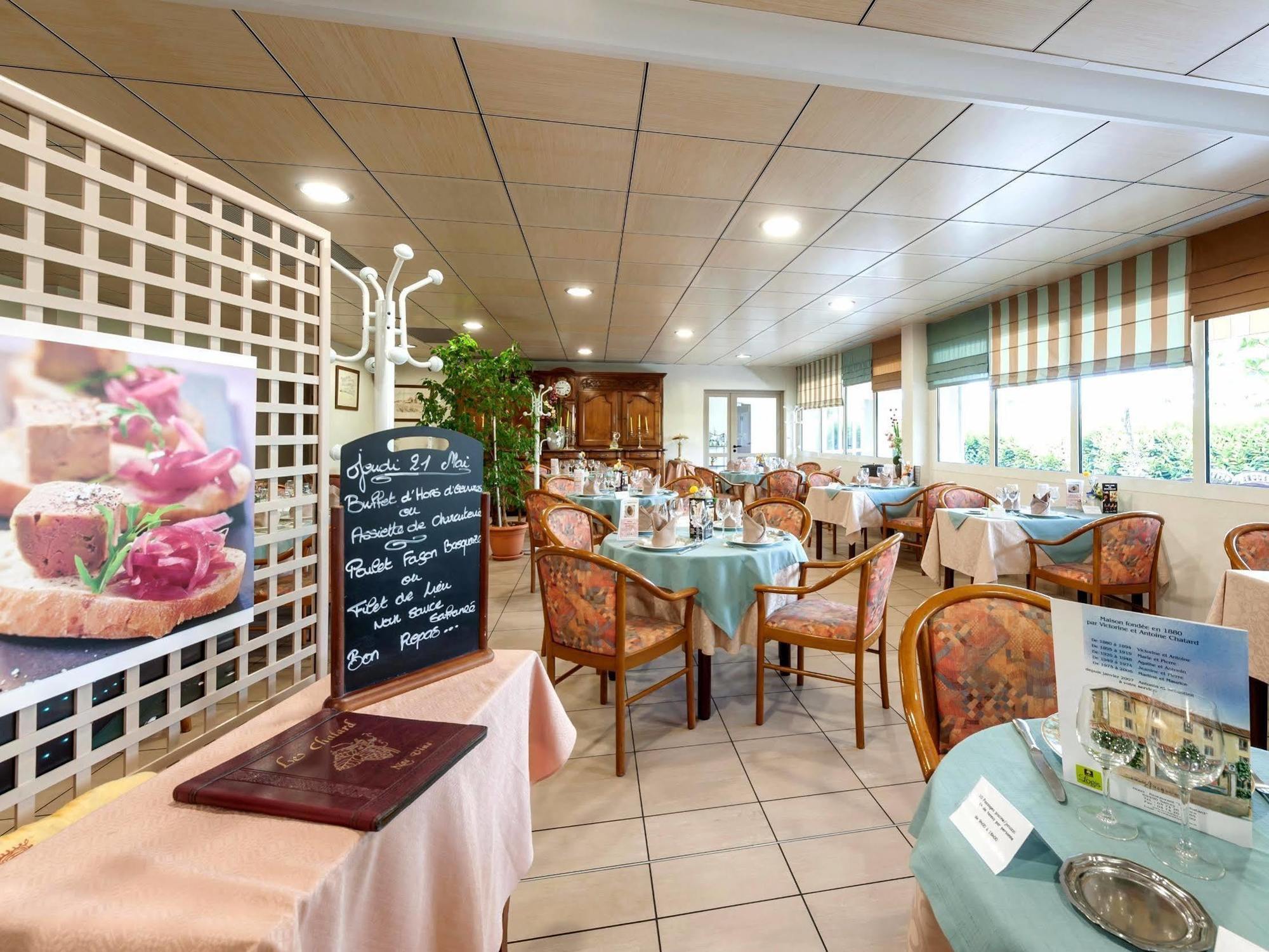 Hotel Le Chatard Sarcey Kültér fotó