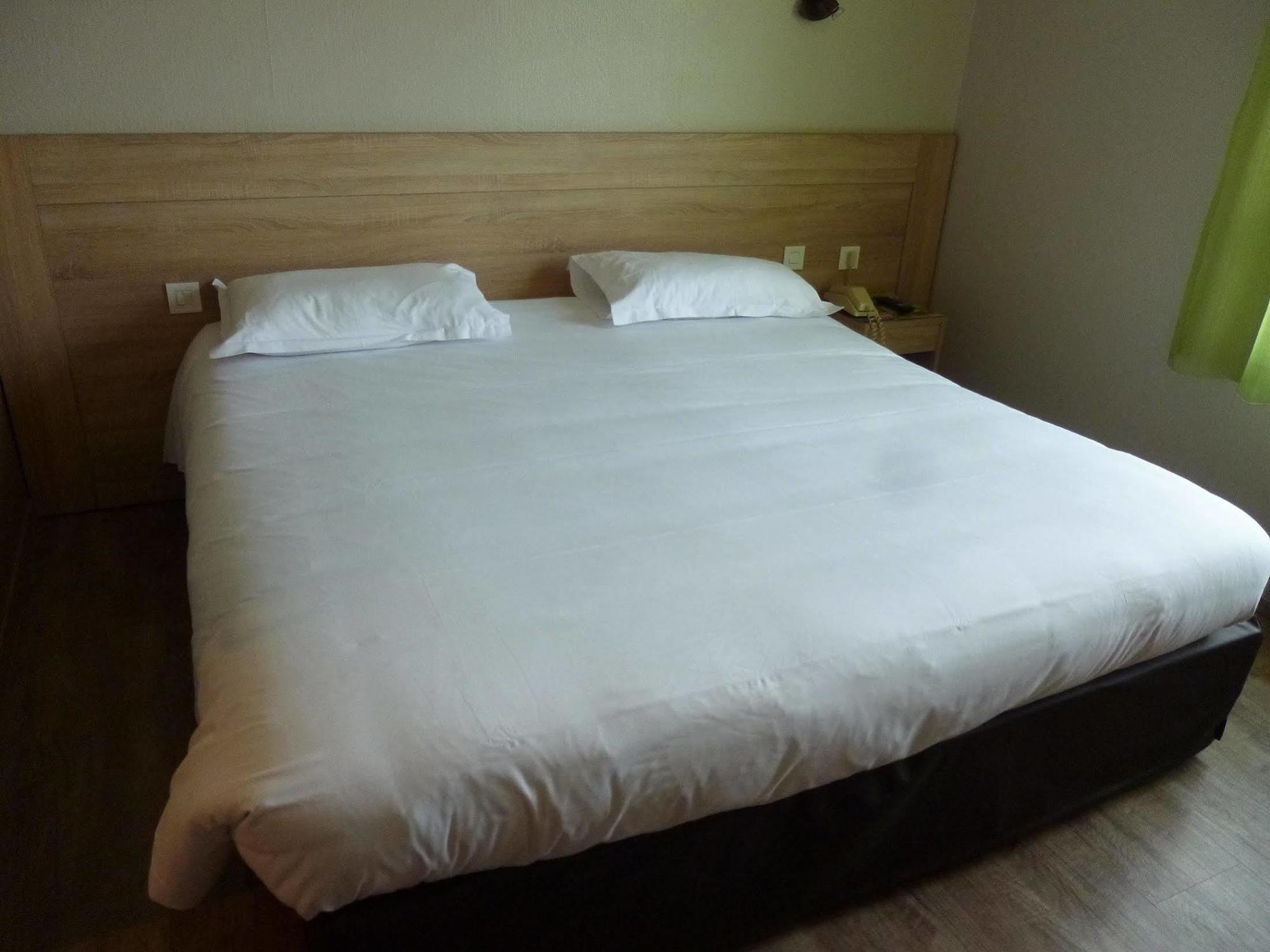 Hotel Le Chatard Sarcey Kültér fotó